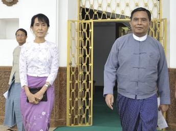 Chính phủ Miến Điện đối thoại hợp tác với Aung San Suu Kyi
