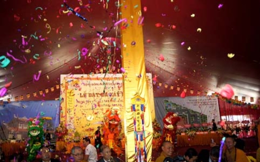 DANH SÁCH LIỆT KÊ NHỮNG ĐÓNG GÓP TỊNH TÀI, VẬT DỤNG VÀ CÔNG SỨC CHO LỄ ĐẶT ĐÁ NGÀY 08.06.2013