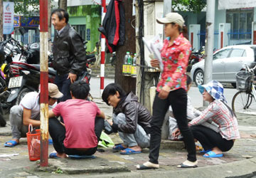 Đừng “thử” trên quyền của công dân!
