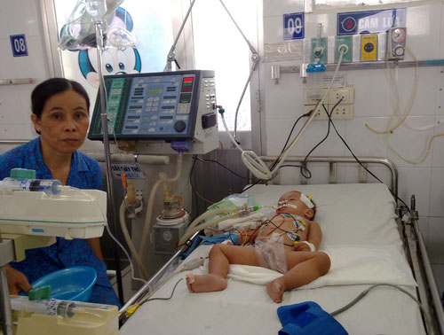 Bệnh tay chân miệng vẫn hoành hành