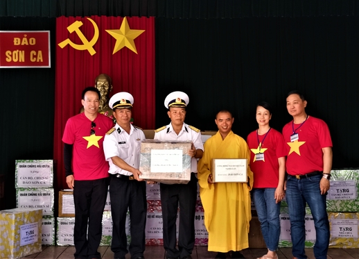 Đoàn Việt kiều Ba Lan báo cáo chuyến đi Trường Sa 2019.