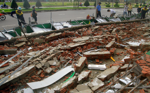 18 người thiệt mạng vì bão lũ miền Trung