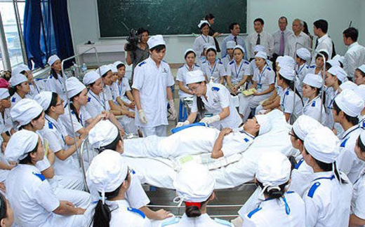 Khi ngành y đòi hỏi...