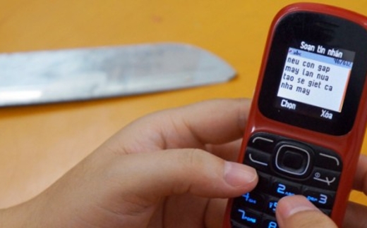 Khủng bố điện thoại