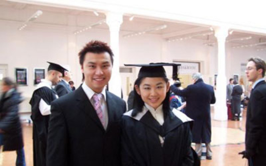 Về nước cống hiến hay làm Việt kiều tốt?