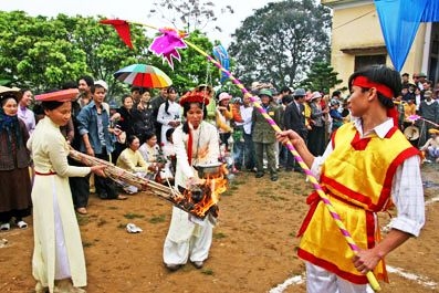 Nấu cơm thi: Một văn hóa đặc sắc của cư dân lúa nước