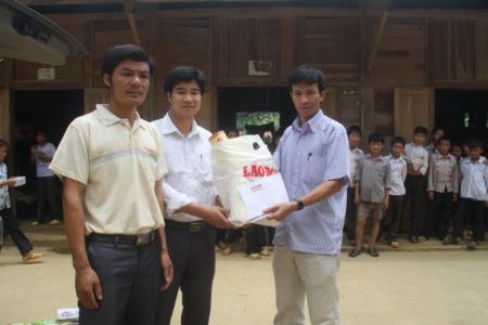 “Chuồng học” ở Huổi Chát