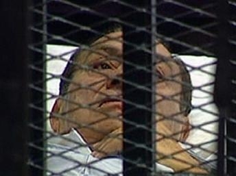 Ai Cập mở phiên tòa xét xử cựu tổng thống Hosni Mubarak