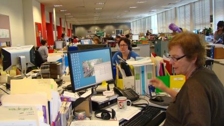 Người Việt nơi công sở Úc: Mặc cảm ngôn ngữ