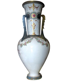 Cổ vật triều Nguyễn ở Huế có nguy cơ bị mất sạch