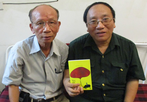 Nhà văn Lê Bá Thự, người "gọi hồn" làng