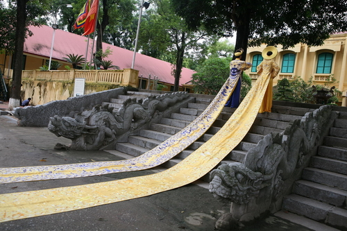 Nào cùng thi, xem ai... to hơn!