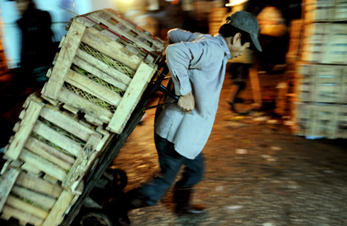 ‘Lạm phát 2011 khó giữ dưới 15%’