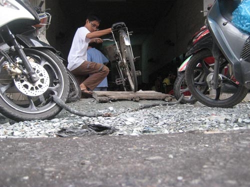 Nhà “đua” theo đường