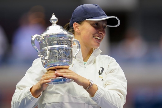 Iga Świątek một lần nữa khiến cả thế giới kinh ngạc