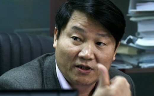 Giảm "con sâu" ngành y, tăng tiền mua vắc xin