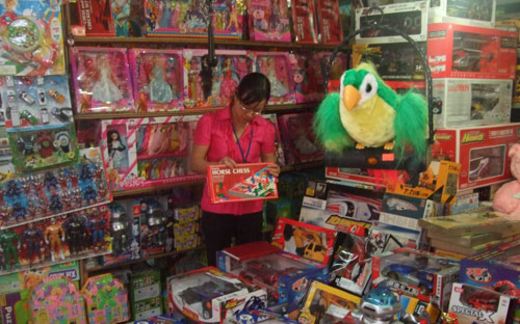 Đồ chơi Trung Quốc gây vô sinh, ung thư…