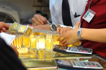 Xong vụ độc quyền, NHNN buông giá vàng?