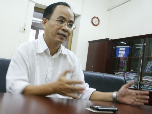 Khi nghệ sĩ đứt tay “dao” truyền thông