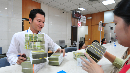 Nếu tiền dồn dập ra thị trường