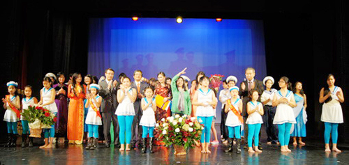 Kỷ niệm 66 năm Cách mạng tháng 8 và Quốc khánh 2-9 tại Warszawa