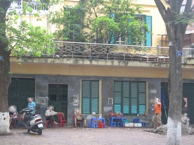 Đại gia vung tiền 'gom' biệt thự