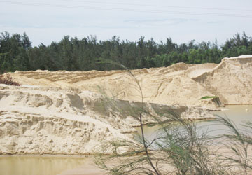 “ĐẠI CÔNG TRƯỜNG” KHAI THÁC TITAN Ở BÌNH ĐỊNH - BÀI 2