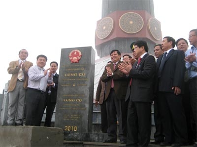 Nơi thiêng liêng sao lại để thế này ?
