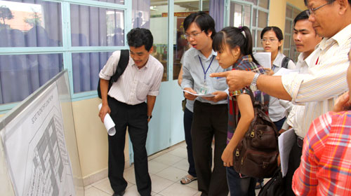 Tuyển sinh đại học, cao đẳng 2012: Nhiều trường cắt giảm chỉ tiêu