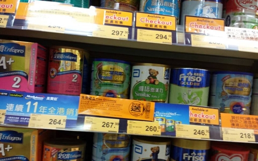 Sữa ngoại phủ nhận "mua 1 bán 6": "Chỉ lãi 10.000 đồng/hộp sữa"