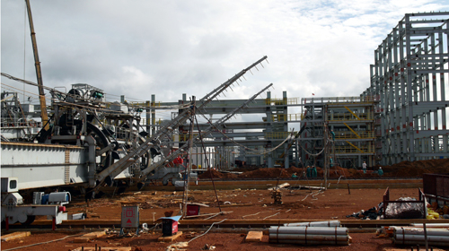 Không thể chủ quan với bùn đỏ