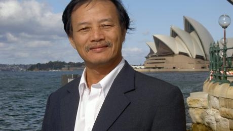 Trí thức Việt kiều ra đi và trở về