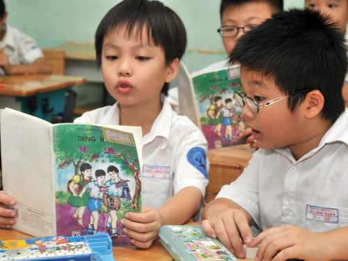 Dạy và học tiếng Hoa trong nhà trường ra sao?