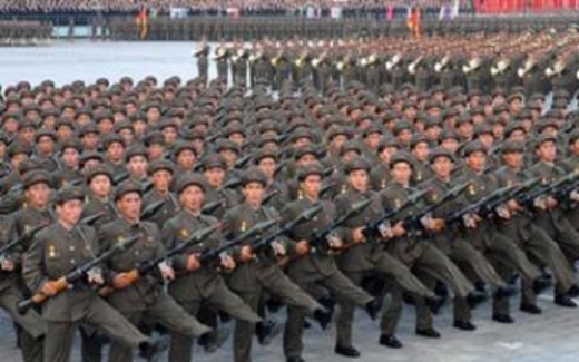 Bình Nhưỡng huy động tên lửa để duyệt binh kỷ niệm 60 năm "chiến thắng"