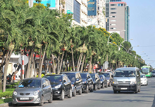Cao ốc “quên” chỗ đậu xe