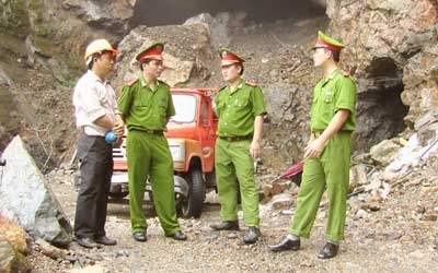 Sự thật phía sau giấy phép “tận thu” khoáng sản