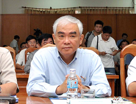 Bầu Kiên và bầu… Dũng