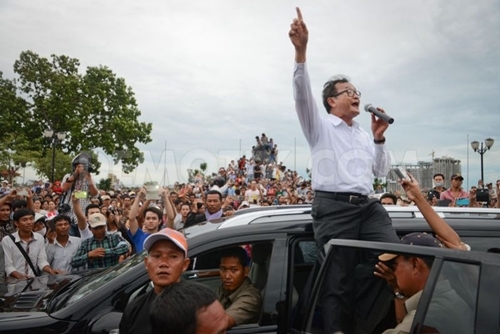 Đụng độ ở Campuchia, 40 người bị thương