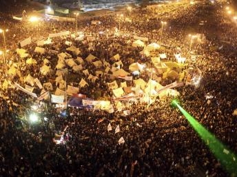 Biểu tình chống và ủng hộ Tổng thống Morsi: Ai Cập chia rẽ trầm trọng