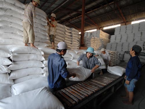 Lo thiếu gạo xuất khẩu