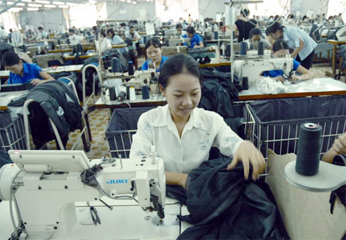 Hàng Việt “lung lay” theo sóng thần Nhật Bản