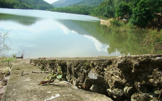 Vĩnh Phúc: Vỡ đập, hàng triệu mét khối nước tràn xuống nhà dân