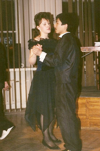 Vài lời về văn hóa chơi bời hay là vui chơi có văn hóa ở Vác-sa-va