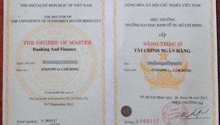 Lật tẩy đường dây làm 'bằng tiến sĩ' giá 7 triệu đồng