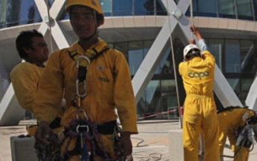 Chuẩn bị Mondial 2022: Qatar bị cáo buộc bóc lột lao động như nô lệ