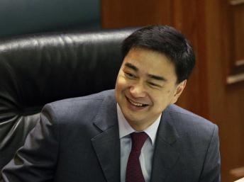 Abhisit: Bầu cử Quốc hội là cơ hội để chấm dứt bạo động tại Thái Lan