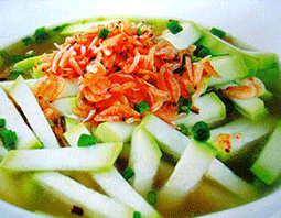 Canh bầu nấu ruốc: Đặc trưng ẩm thực Huế