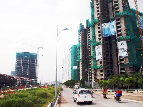 Nhộn nhịp chợ dự án