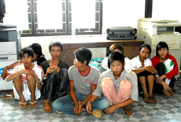 Đoạn kết của những ngày ăn chơi thác loạn