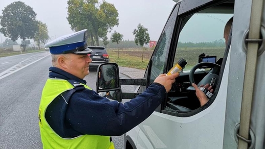 Ba Lan: Kiểm tra số kilomet xe đã chạy – trách nhiệm mới của cảnh sát